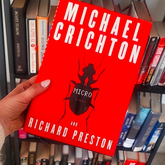 Michael Critchton Other - Micro